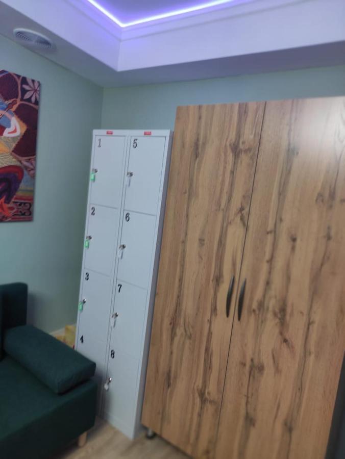 Hostel Nomad Αλμάτι Εξωτερικό φωτογραφία