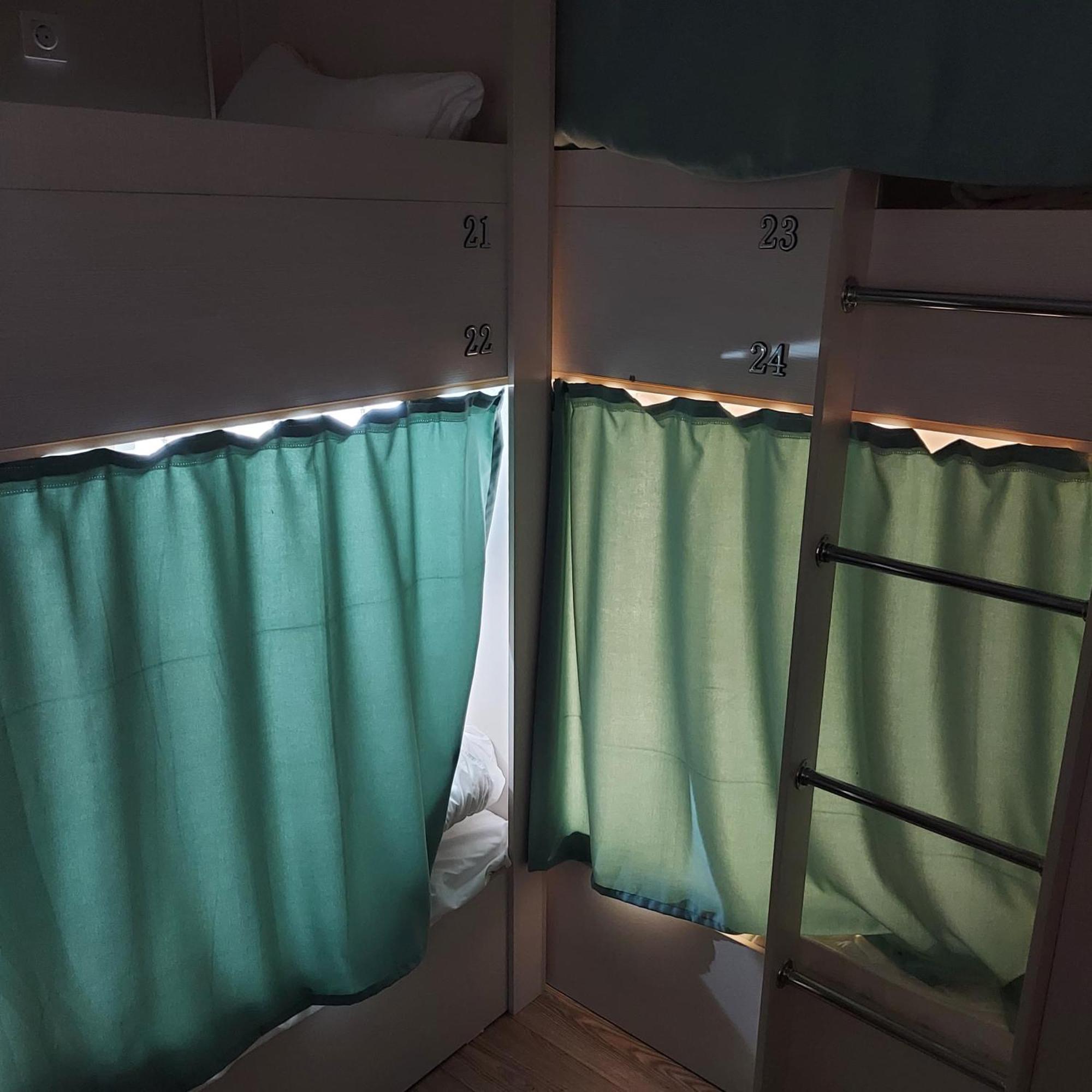 Hostel Nomad Αλμάτι Εξωτερικό φωτογραφία