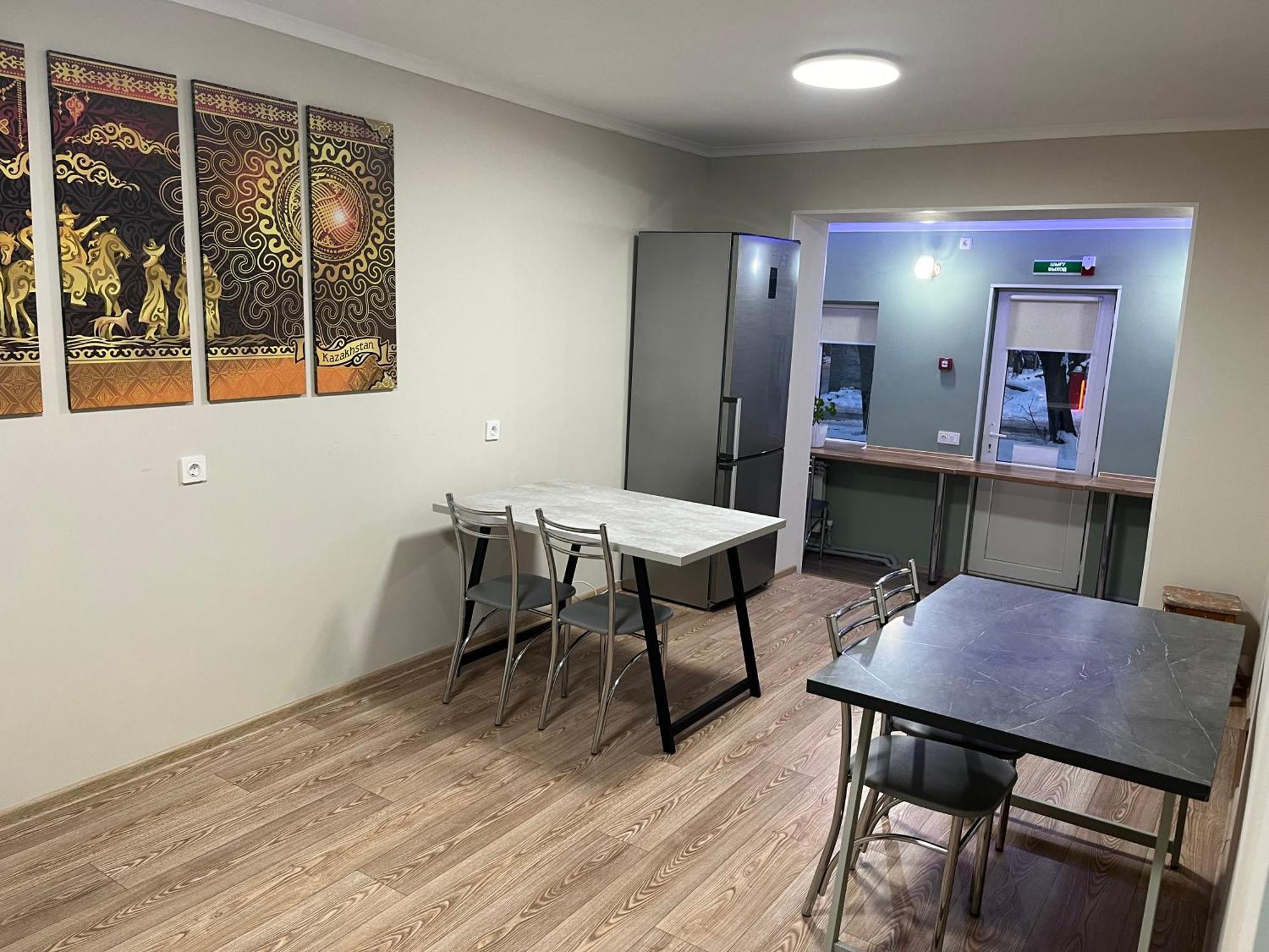 Hostel Nomad Αλμάτι Εξωτερικό φωτογραφία