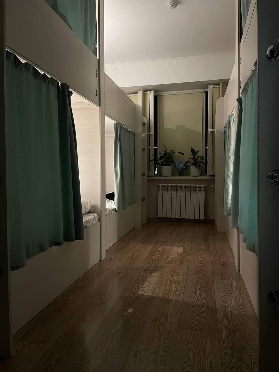 Hostel Nomad Αλμάτι Εξωτερικό φωτογραφία