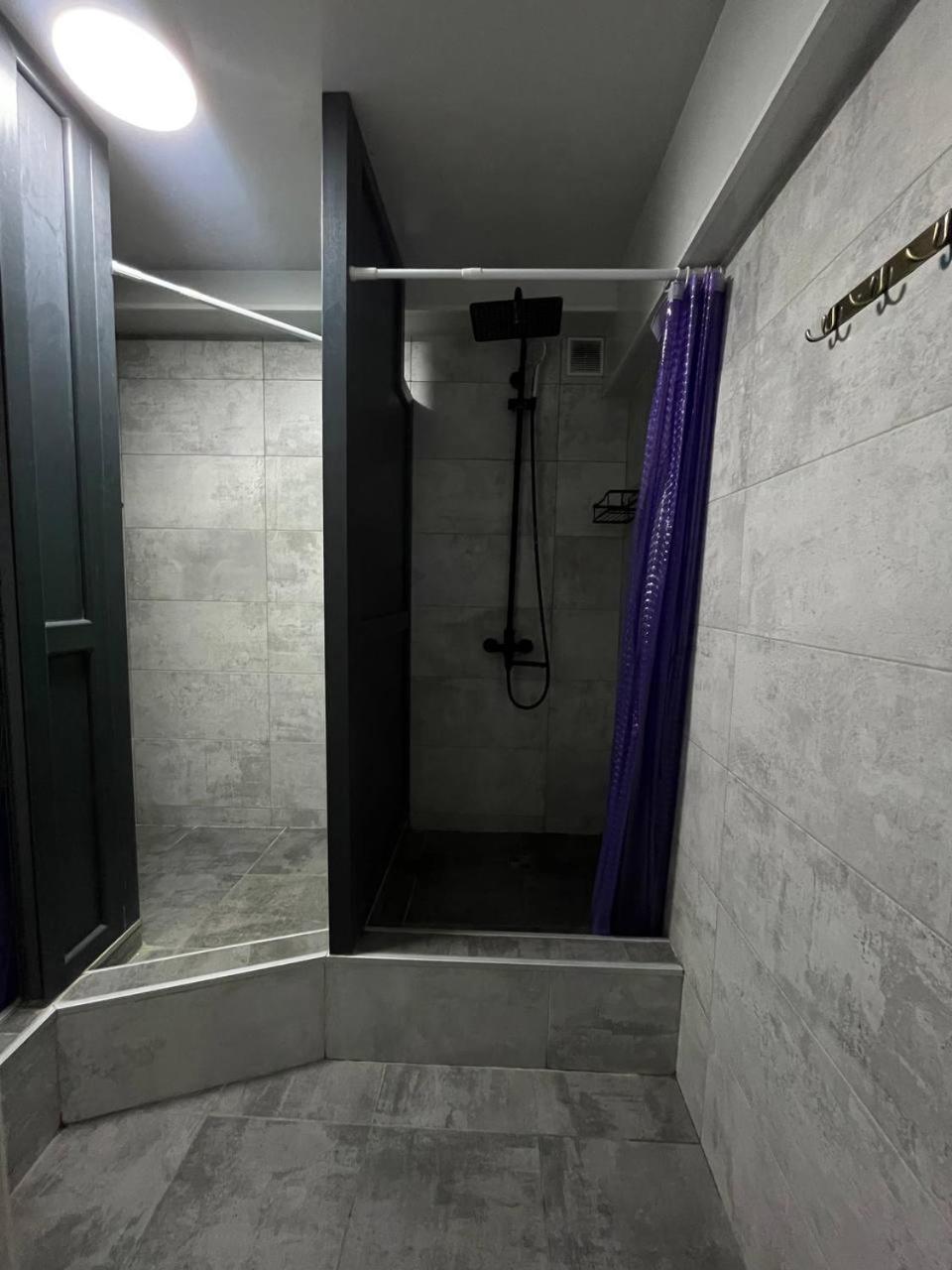Hostel Nomad Αλμάτι Εξωτερικό φωτογραφία
