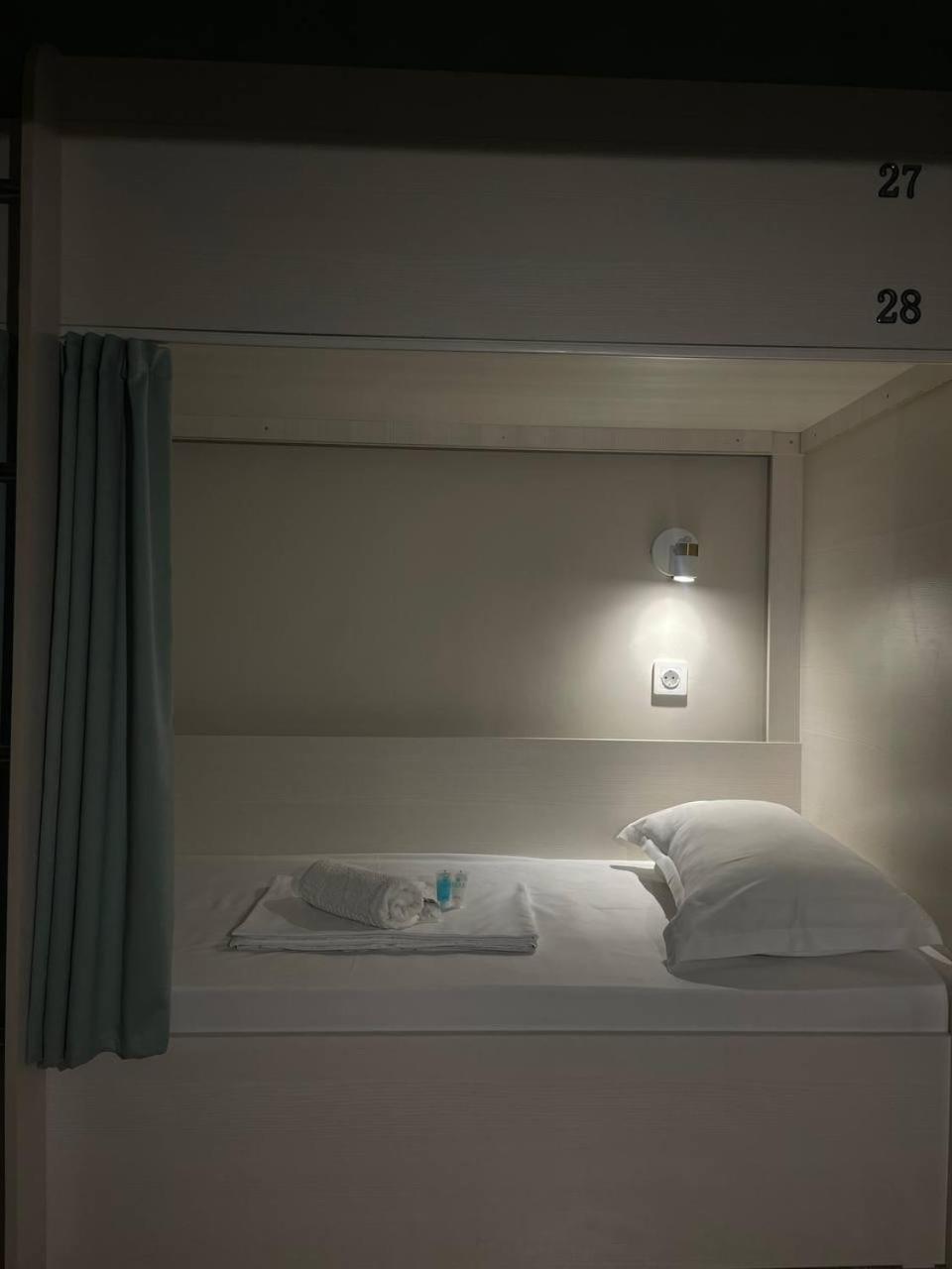 Hostel Nomad Αλμάτι Εξωτερικό φωτογραφία