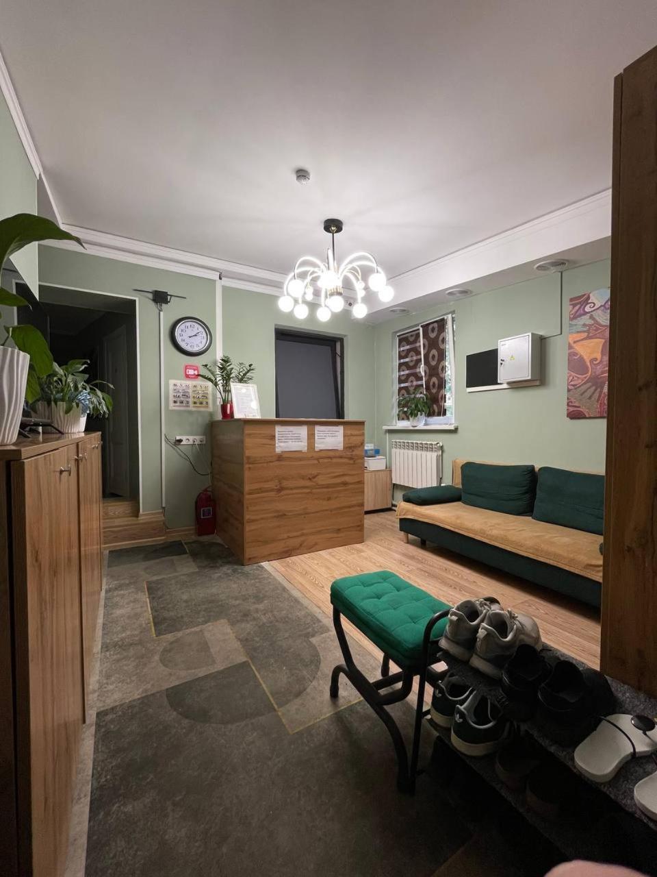 Hostel Nomad Αλμάτι Εξωτερικό φωτογραφία