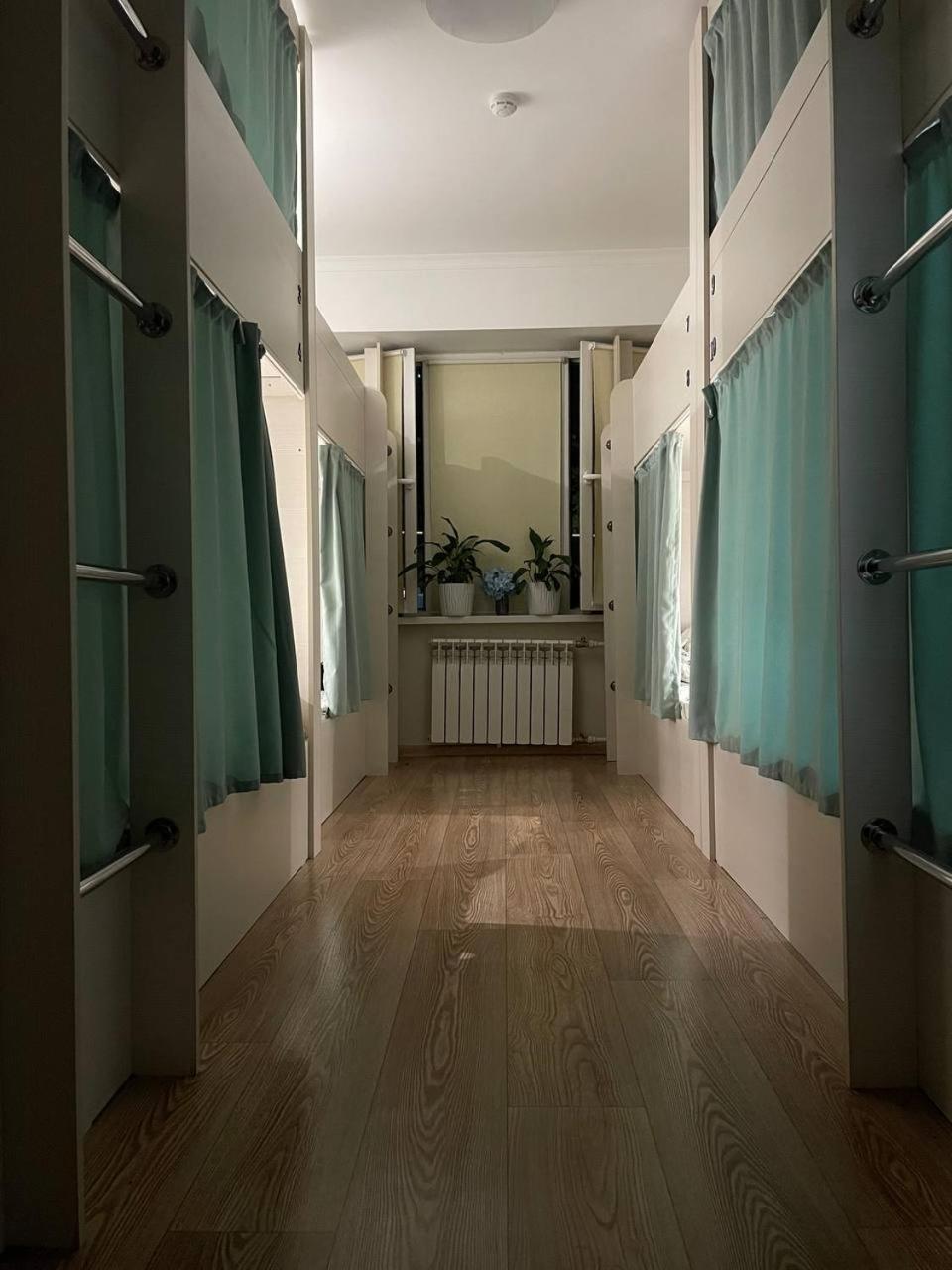 Hostel Nomad Αλμάτι Εξωτερικό φωτογραφία